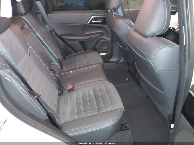 2023 MITSUBISHI OUTLANDER JA4J4UA83PZ053800 Photo 7