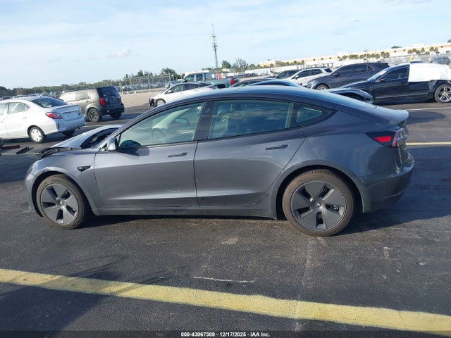 2023 Tesla Model 3 Rear-wheel Drive მანქანა იყიდება აუქციონზე, vin: 5YJ3E1EA8PF395322, აუქციონის ნომერი: 43967389