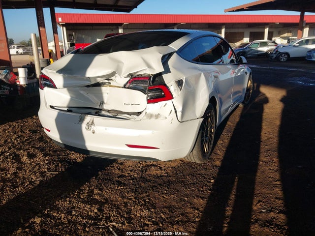 2021 TESLA MODEL 3 5YJ3E1EB7MF001104 Photo 3