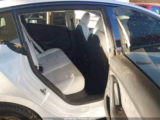 2021 TESLA MODEL 3 5YJ3E1EB7MF001104 Photo 7