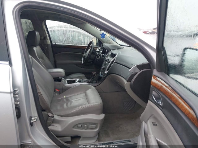 43967415 :رقم المزاد ، 3GYFNAEY1BS679282 vin ، 2011 Cadillac Srx Luxury Collection مزاد بيع
