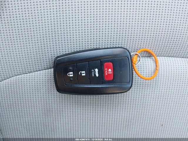 Toyota Corolla Hybrid Le 2022 JTDEAMDE5NJ056209 Image 11