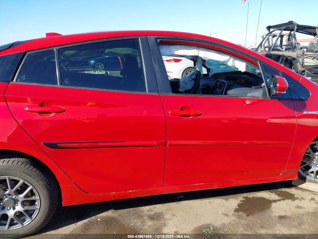 JTDKARFU7L3117548 Toyota Prius Le