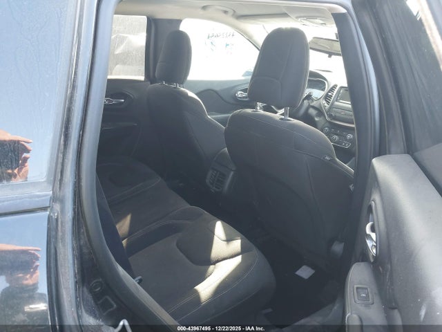 Продаж на аукціоні авто 2015 Jeep Cherokee Latitude, vin: 1C4PJLCB4FW781525, номер лоту: 43967495
