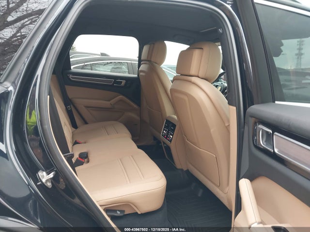 2023 PORSCHE CAYENNE E-HYBRID WP1AE2AY0PDA12446 Photo 7
