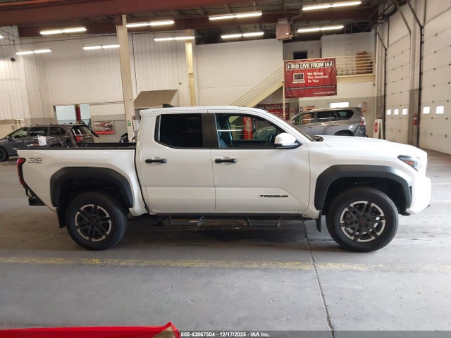 Toyota Tacoma Trd Off Road 2024 3TMLB5JN2RM008089 Image 14