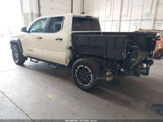 Toyota Tacoma Trd Off Road 2024 3TMLB5JN2RM008089 Image 3