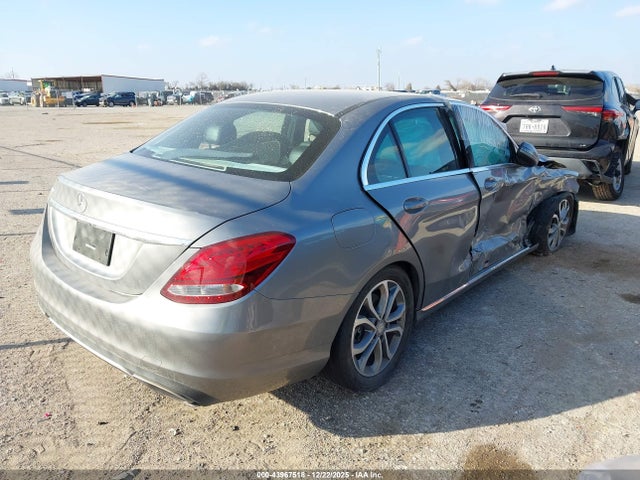 2016 MERCEDES-BENZ C 300 55SWF4JB3GU132566 Photo 3