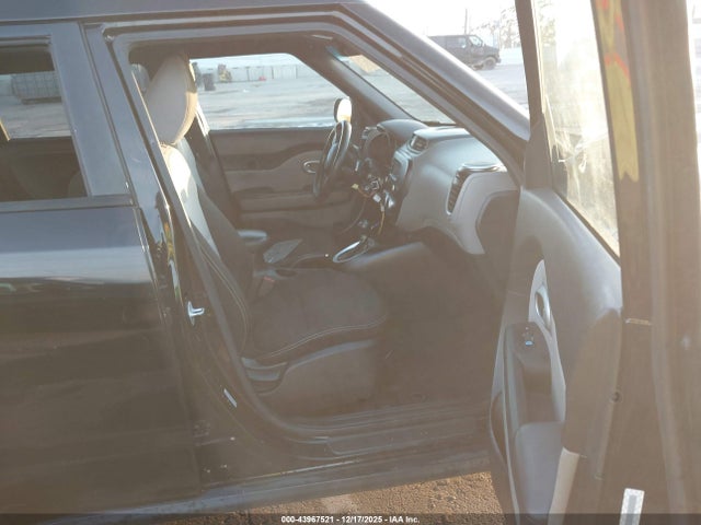 KIA SOUL + 2014 KNDJP3A53E7034055 Image 5