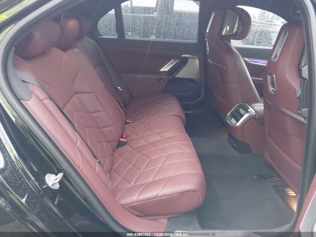 2024 BMW I7 WBY43EJ03RCP95673 Photo 7