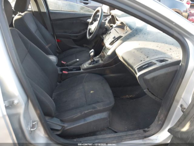 2016 FORD FOCUS 1FADP3F26GL255791 Photo 4