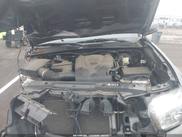 5TFCZ5ANXGX014743 Toyota Tacoma Trd Sport