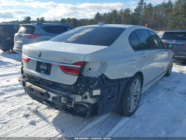 BMW 750i Xdrive 2016 WBA7F2C53GG420124 Image 4