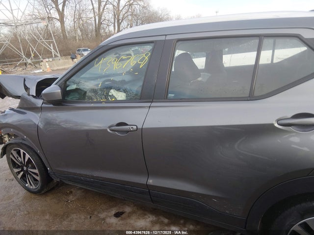43967628 :رقم المزاد ، 3N1CP5CU2KL532525 vin ، 2019 Nissan Kicks Sv مزاد بيع