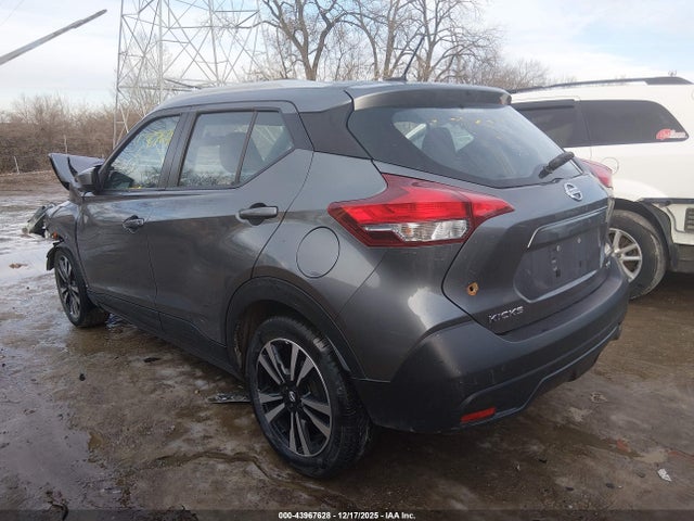 43967628 :رقم المزاد ، 3N1CP5CU2KL532525 vin ، 2019 Nissan Kicks Sv مزاد بيع