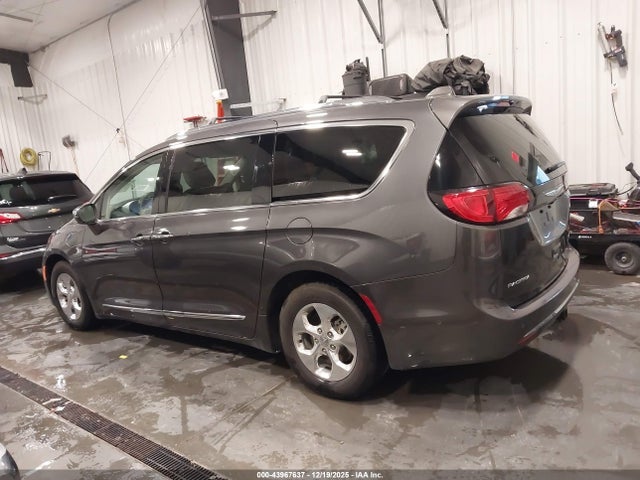 Chrysler Pacifica Hybrid Limited 2018 2C4RC1N72JR150161 Image 15