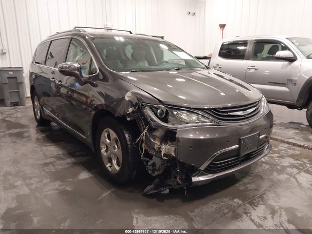 Chrysler Pacifica Hybrid Limited 2018 2C4RC1N72JR150161 Image 6