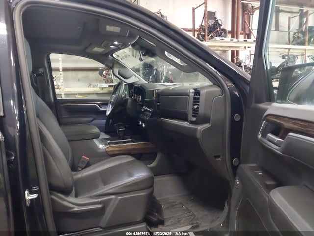 GMC Sierra 1500 4wd Short Box Elevation With 3sb 2025 1GTUUCED1SZ105437 Image 5