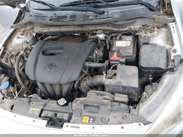 3MYDLBYV2HY154555 Toyota YARIS IA