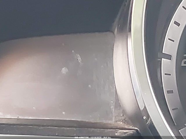 3MYDLBYV2HY154555 Toyota YARIS IA
