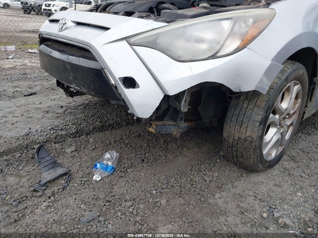 3MYDLBYV2HY154555 Toyota YARIS IA