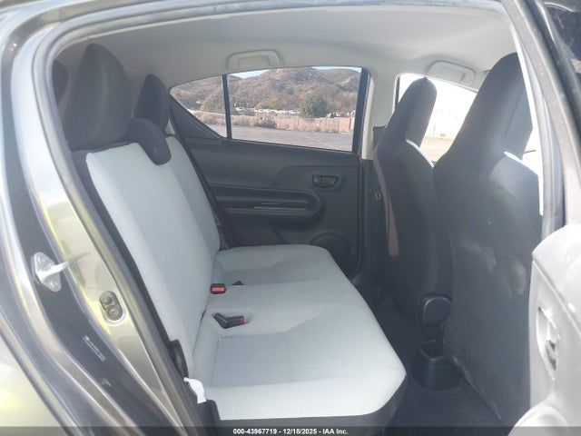 JTDKDTB38G1139786 Toyota Prius C One