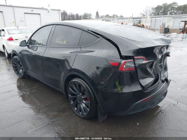 2023 TESLA MODEL Y 7SAYGDEFXPF766593 Photo 2