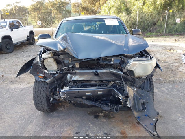 Toyota Tacoma Prerunner 2015 5TFJX4GN2FX044333 Image 12
