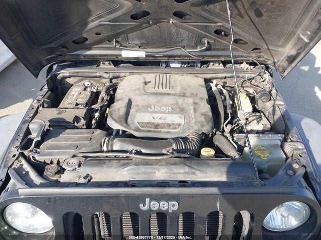 1C4BJWDG0GL128120 Jeep Wrangler Unlimited Sport