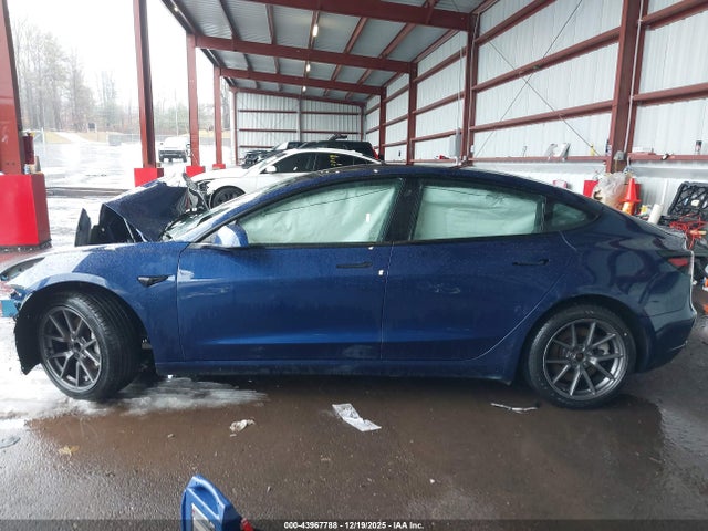 5YJ3E1EA1PF651865 Tesla Model 3 Rear-wheel Drive
