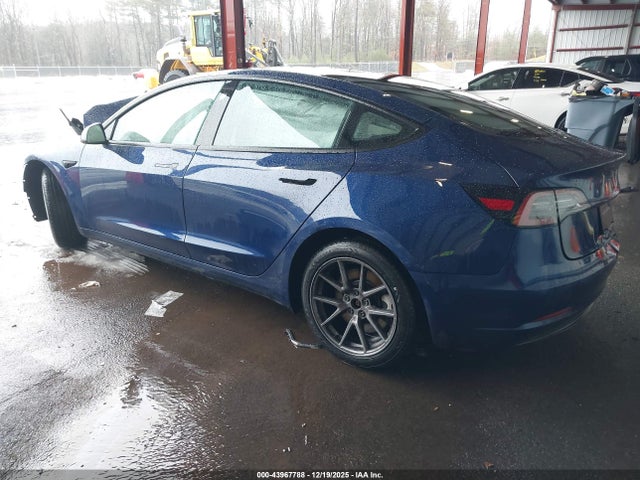 2023 TESLA MODEL 3 5YJ3E1EA1PF651865 Photo 2