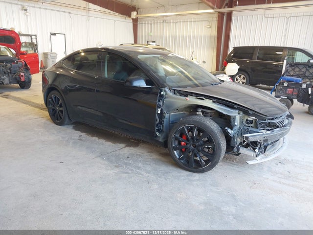 2018 TESLA MODEL 3 5YJ3E1EBXJF071689