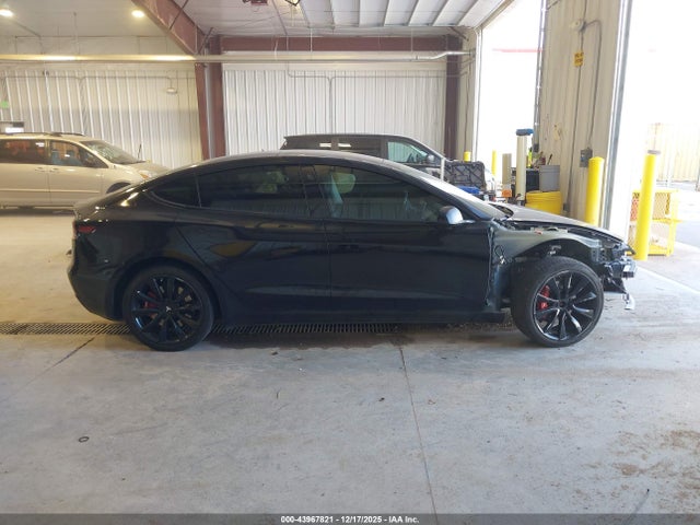 Продаж на аукціоні авто 2018 Tesla Model 3 Long Range/performance, vin: 5YJ3E1EBXJF071689, номер лоту: 43967821