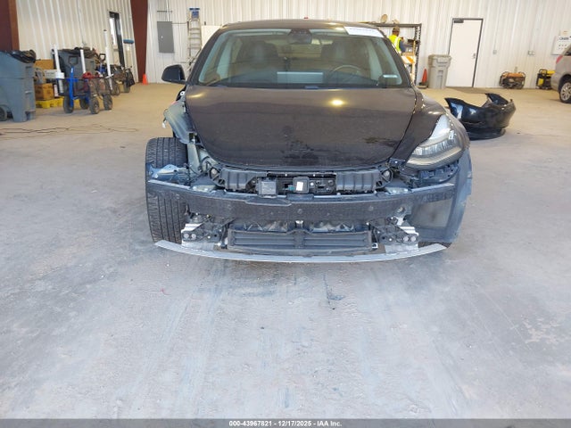 2018 TESLA MODEL 3 5YJ3E1EBXJF071689 Photo 5