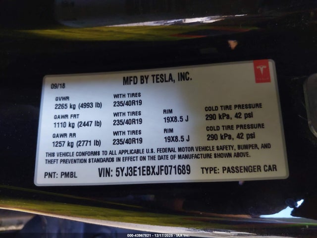 2018 TESLA MODEL 3 5YJ3E1EBXJF071689 Photo 8