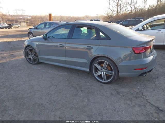 2020 AUDI A3 WAUJEGFF3LA005974 Photo 2