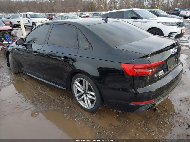 2017 AUDI A4 WAUDNAF44HN053427 Photo 2