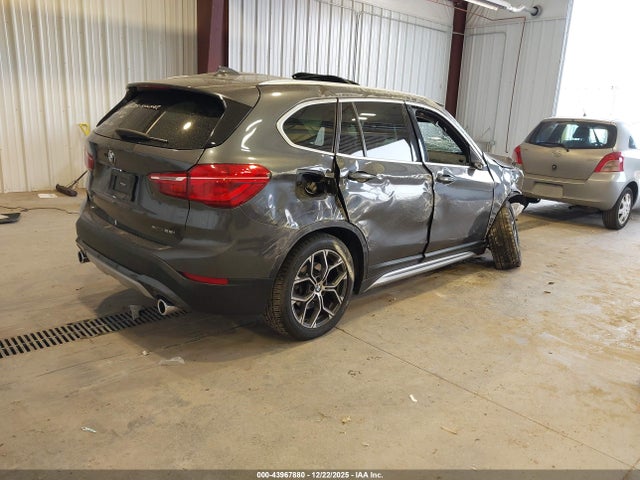 2022 BMW X1 WBXJG9C01N5V23783 Photo 3
