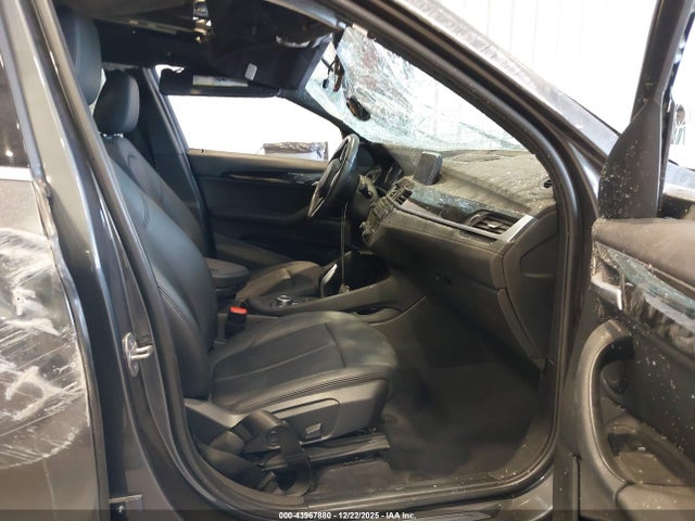 2022 BMW X1 WBXJG9C01N5V23783 Photo 4