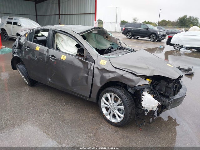 43967900 :رقم المزاد ، JM1BL1U59B1435270 vin ، 2011 Mazda Mazda3 مزاد بيع