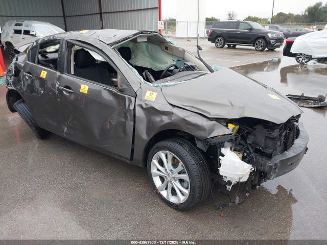 43967900 :رقم المزاد ، JM1BL1U59B1435270 vin ، 2011 Mazda Mazda3 مزاد بيع