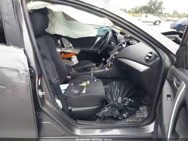 43967900 :رقم المزاد ، JM1BL1U59B1435270 vin ، 2011 Mazda Mazda3 مزاد بيع