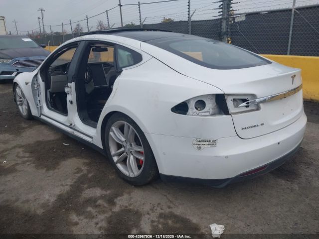 2015 TESLA MODEL S 5YJSA1E40FF110998 Photo 2