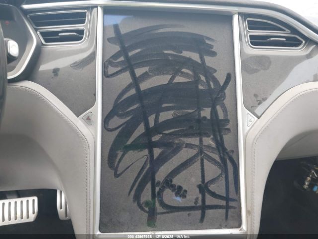 2015 TESLA MODEL S 5YJSA1E40FF110998 Photo 6