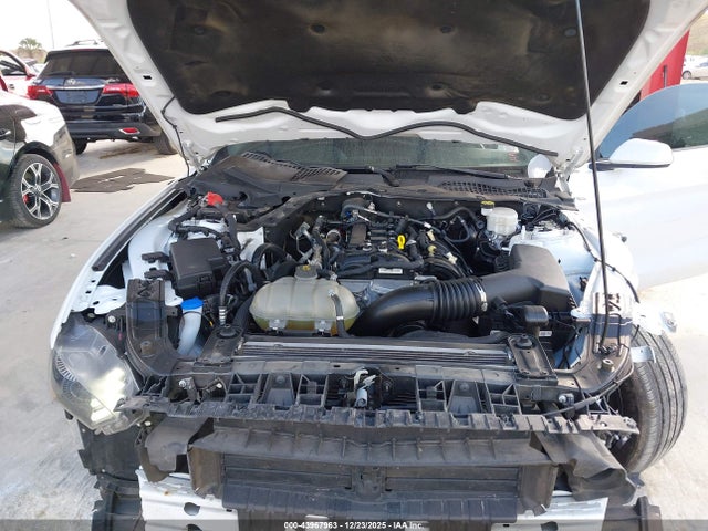 2022 FORD MUSTANG 1FA6P8TH6N5147185 Photo 9