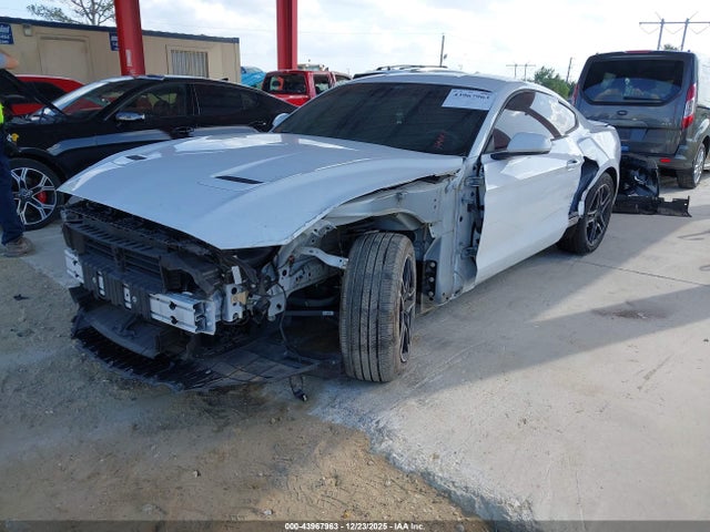 2022 FORD MUSTANG 1FA6P8TH6N5147185 Photo 1