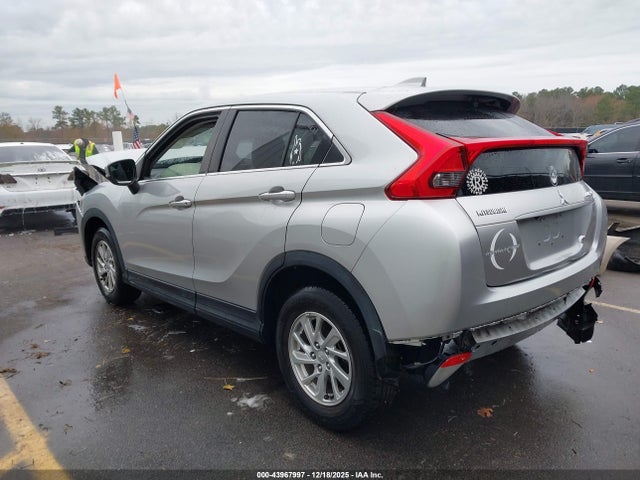 2018 MITSUBISHI ECLIPSE CROSS JA4AS3AAXJZ044179 Photo 2