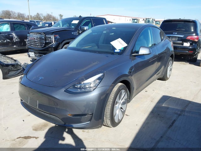 2023 TESLA MODEL Y 7SAYGDEE3PA086295 Photo 1
