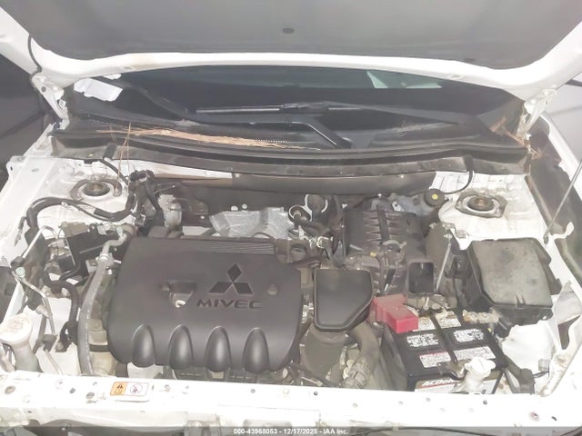 2016 MITSUBISHI OUTLANDER JA4AZ3A31GZ040124 Photo 9