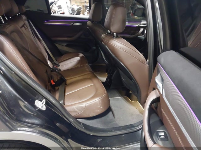 2018 BMW X2 WBXYJ5C32JEF74192 Photo 7